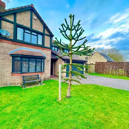 Nyaraló Tranquil Retreat Spacious 4-bedroom Family Leeds