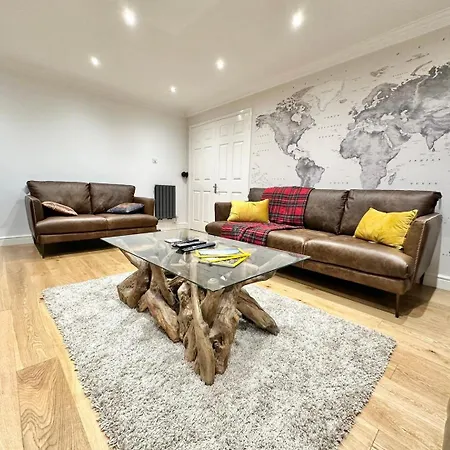 Tranquil Retreat Spacious 4-bedroom Family Дом отдыха *