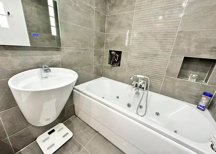 Holiday home Tranquil Retreat Spacious 4-bedroom Family *