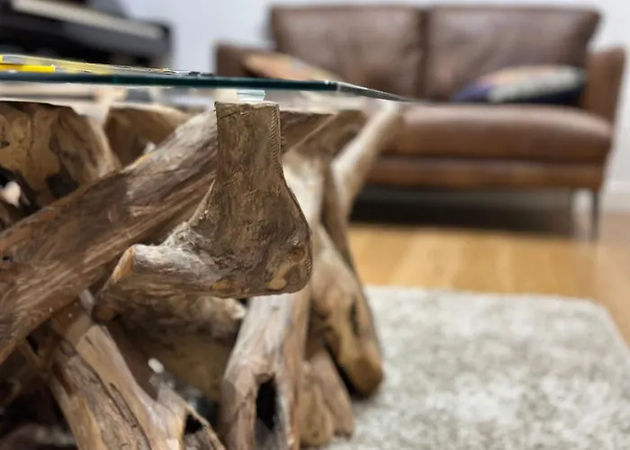 Tranquil Retreat Spacious 4-bedroom Family * Leeds (West Yorkshire)